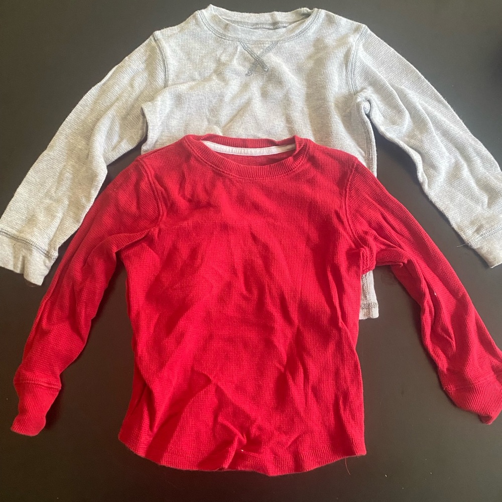 NWOT (2) 4T Long Sleeve Tshirts
